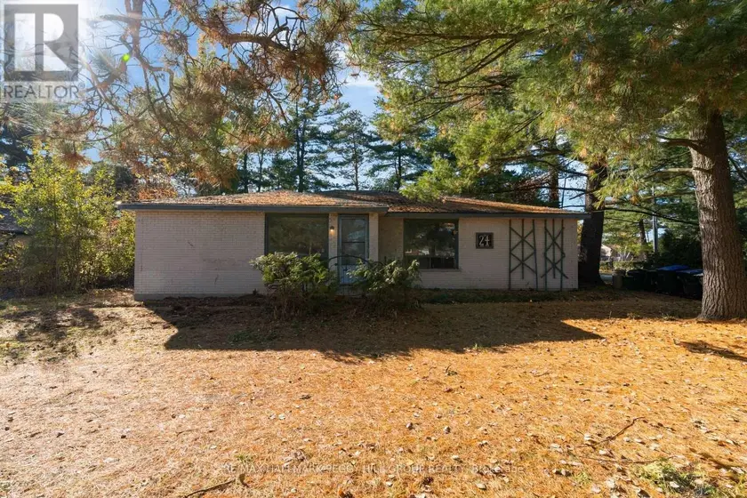 Detached at 24 LEE AVENUE, Essa