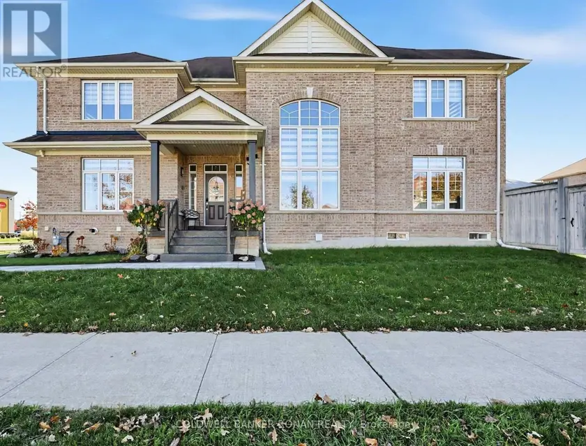 Detached at 16 HAWKE CRESCENT, New Tecumseth