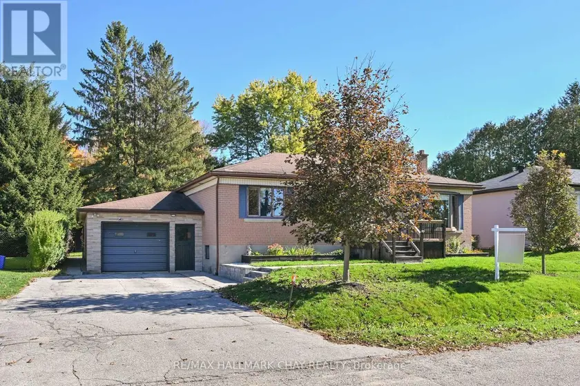 Detached at 51 WILLIAM STREET, New Tecumseth