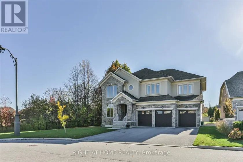 Detached at 25 WEDGEPORT COURT, King