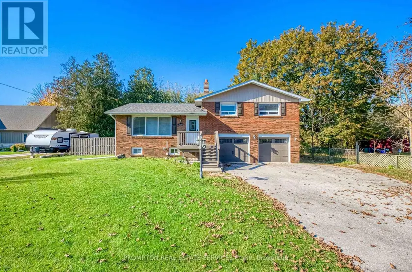 Detached at 19786 YONGE STREET, East Gwillimbury
