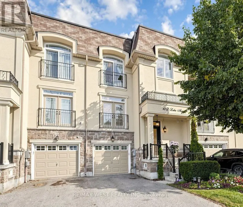 Townhouse at 112 LAKE AVENUE, Richmond Hill