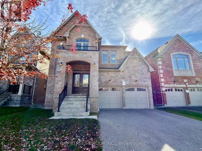 Detached at 3 MANOR HAMPTON STREET, East Gwillimbury