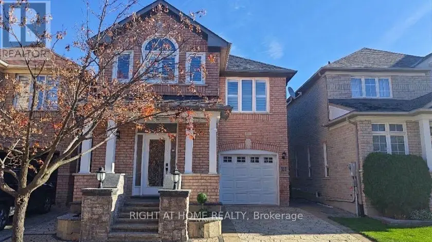 Detached at 21 RUSSELL HILL ROAD, Markham