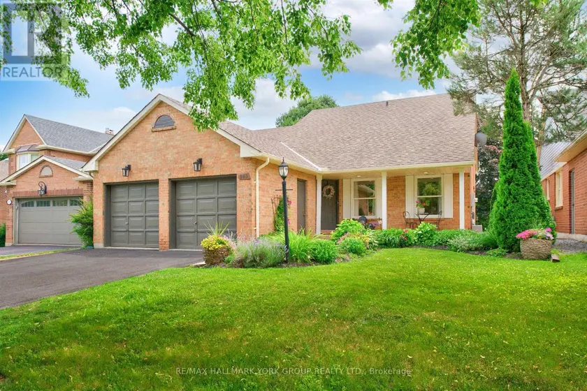 Detached at 263 JOHN BOWSER CRESCENT, Newmarket