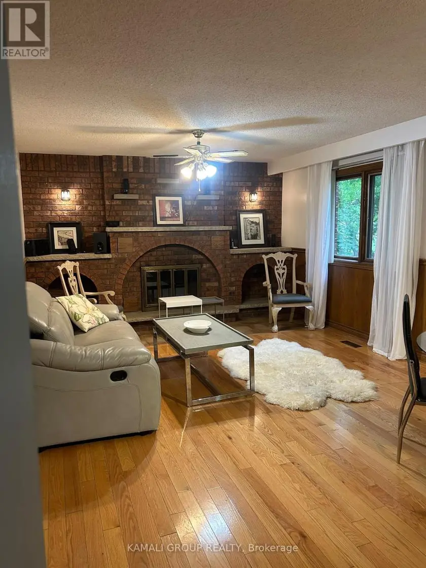 Detached at 201 CARRVILLE ROAD, Richmond Hill