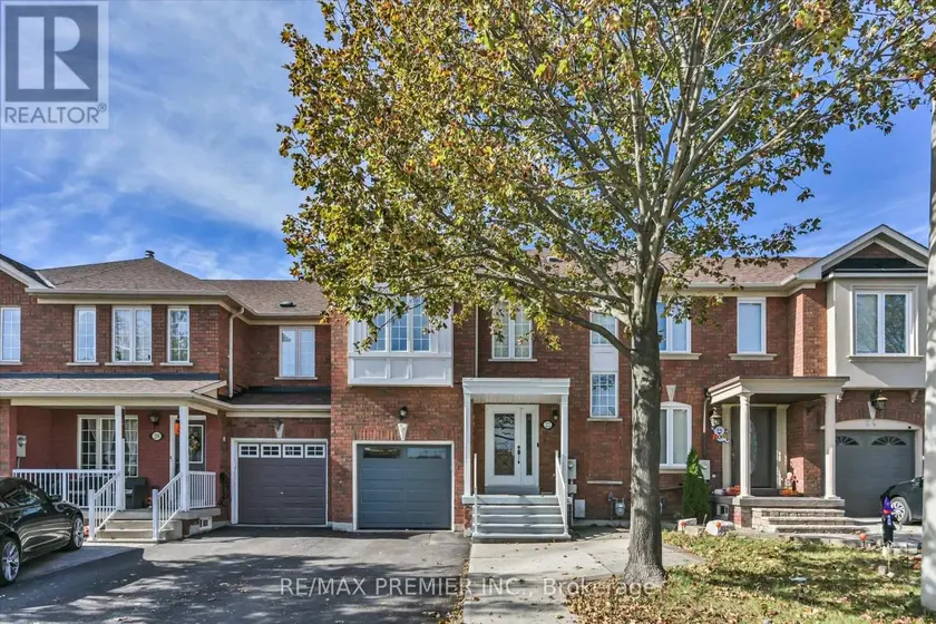 Townhouse at 22 LUCERNE DRIVE, Vaughan