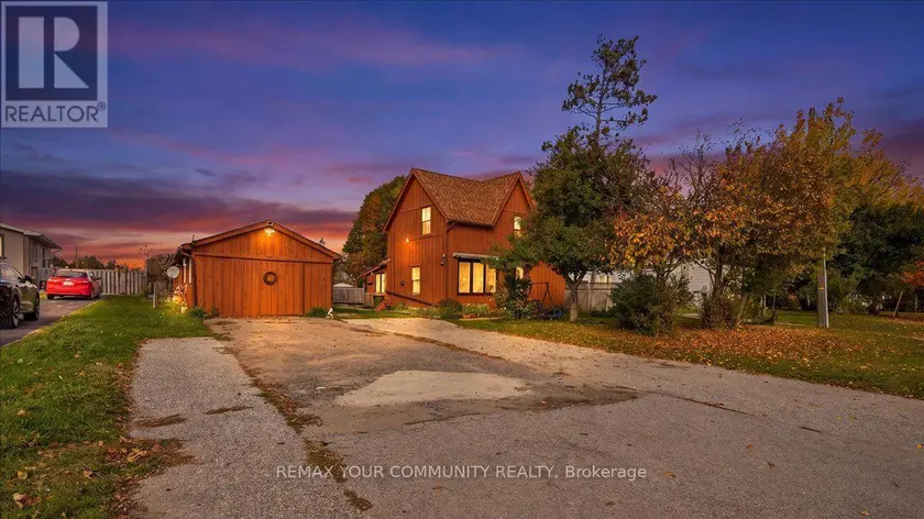 Detached at 6278 HIGHWAY 89, New Tecumseth