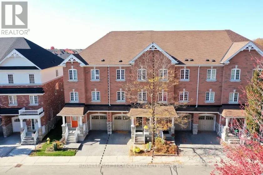 Townhouse at 20 EASTERN SKIES WAY, Markham