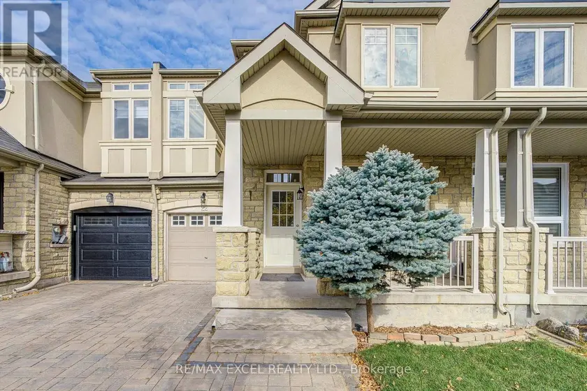 Townhouse at 22 PITNEY AVENUE, Richmond Hill