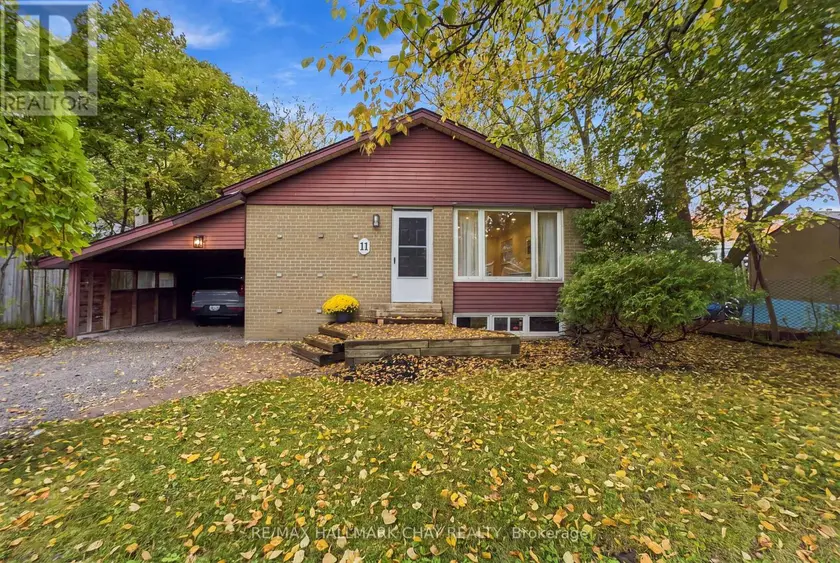 Detached at 11 DAVIDSON ROAD, Aurora