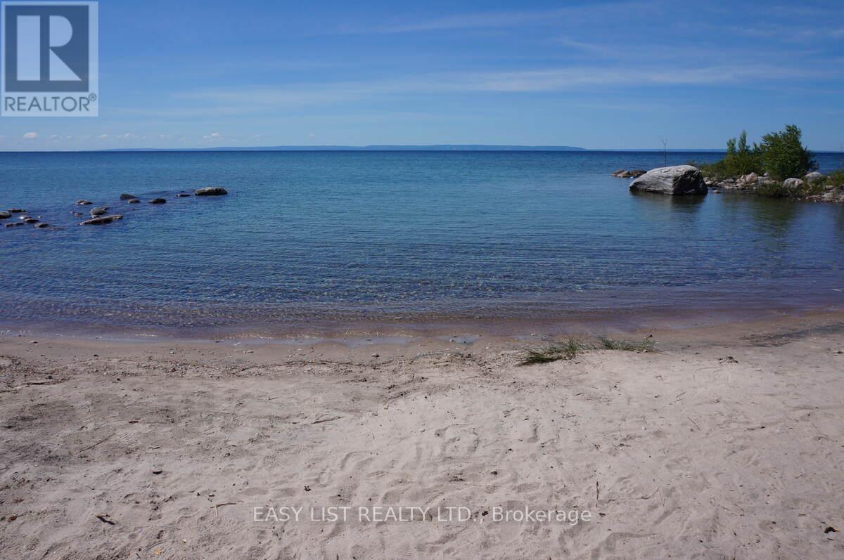 Detached at 1536 TINY BEACHES ROAD N, Tiny