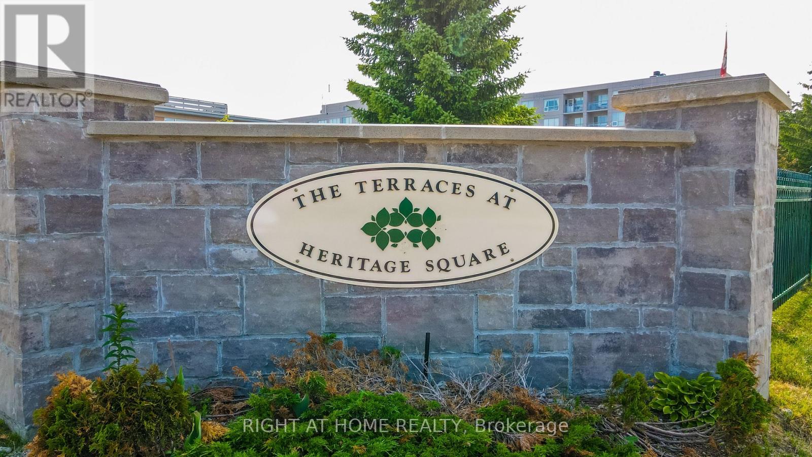 Apartment at 506 - 90 DEAN AVENUE, Barrie (Painswick South)