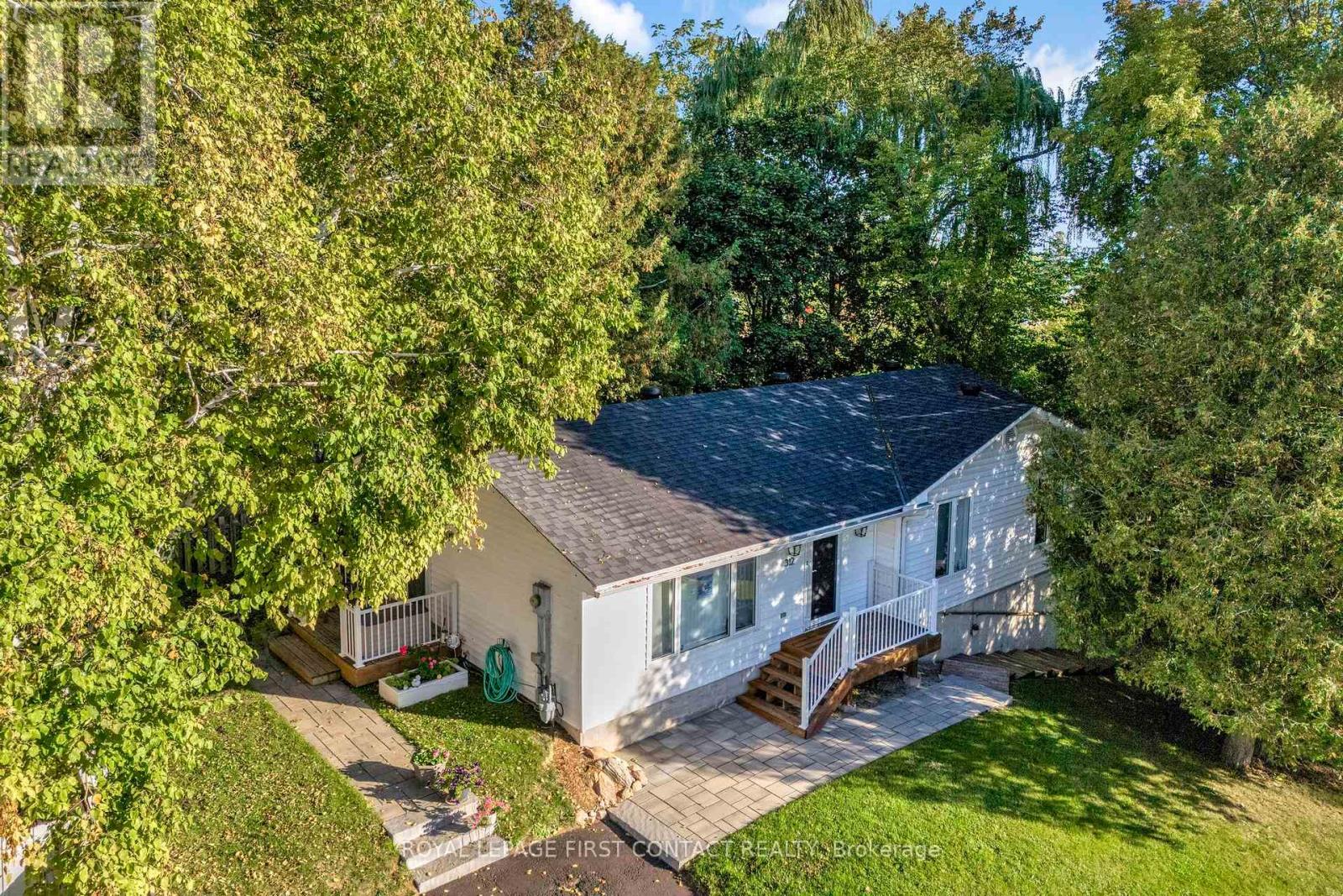 Detached at 312 BARNETT AVENUE, Midland
