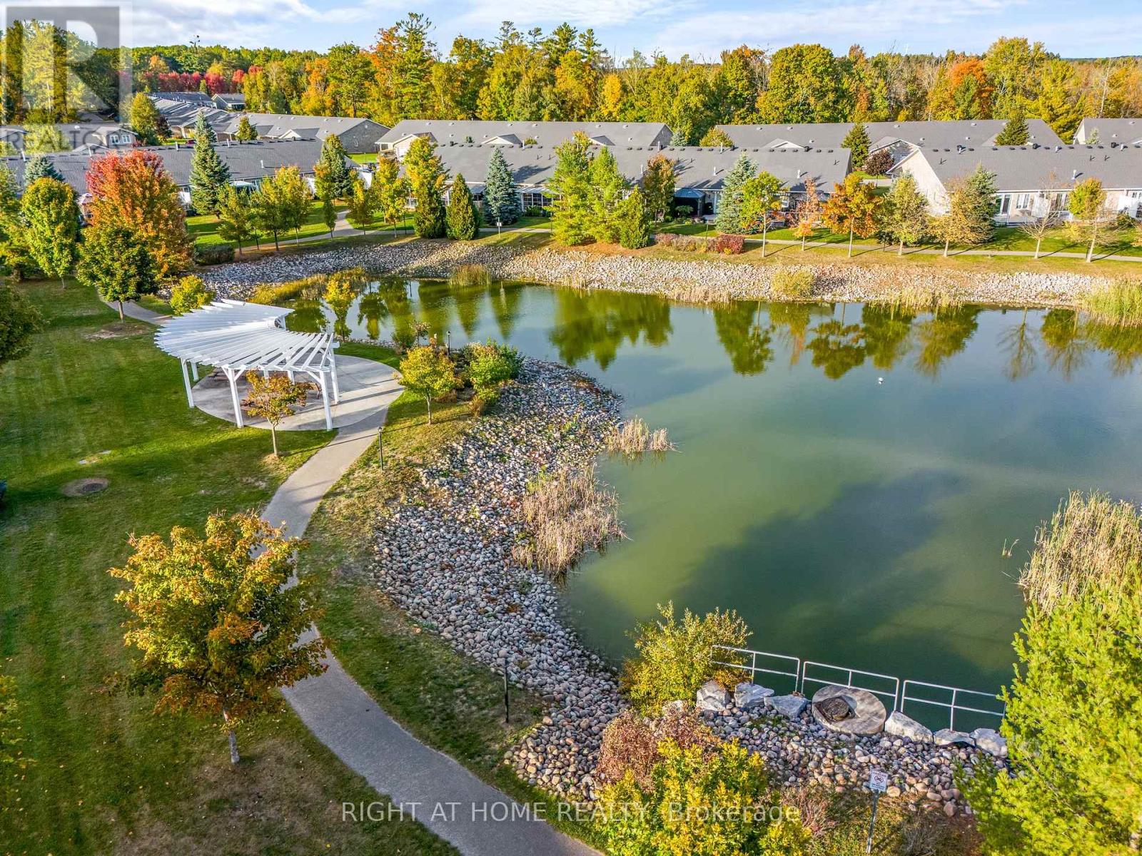 Detached at 3 CARRUTHERS STREET S, Wasaga Beach