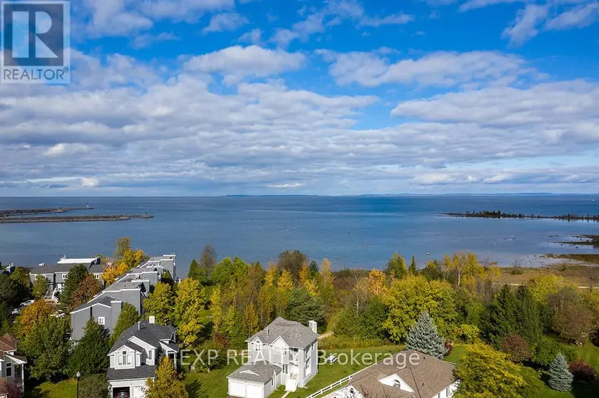 Detached at 50 TROTT BOULEVARD, Collingwood