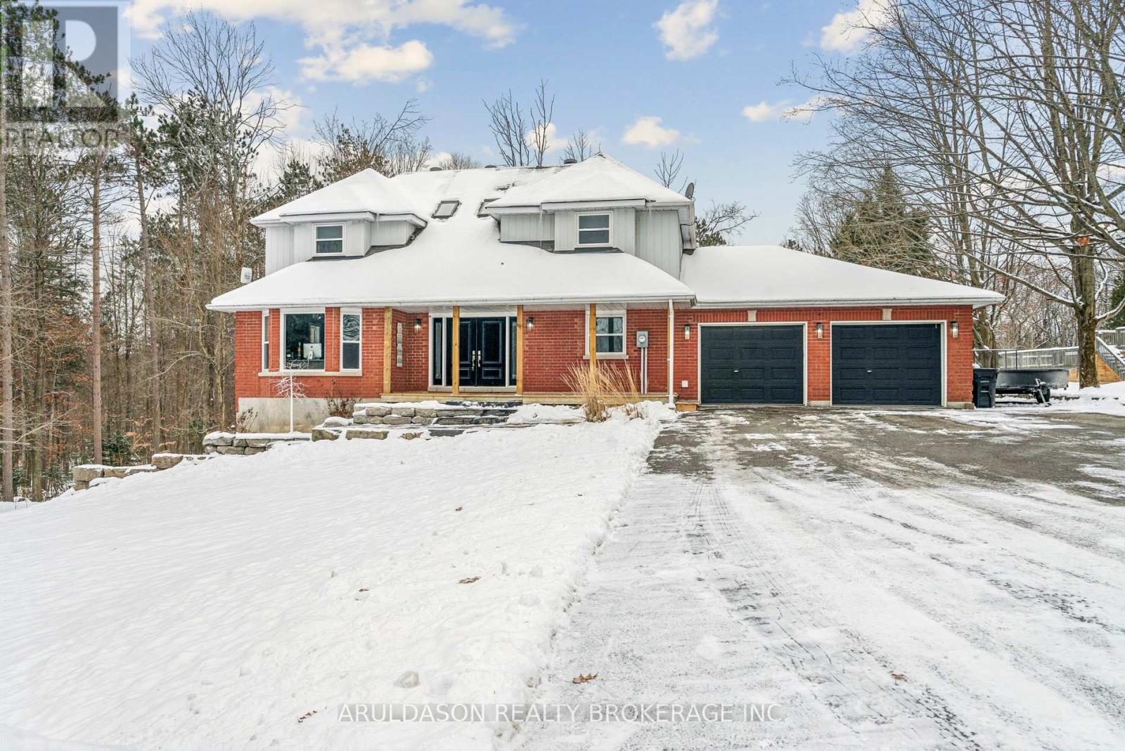 Detached at 602 SCARLETT LINE, Springwater (Hillsdale)