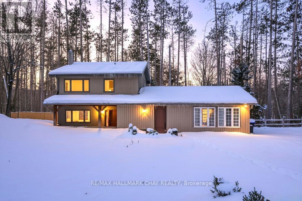 Detached at 1 PINE SPRING ROAD, Oro-Medonte (Horseshoe Valley)