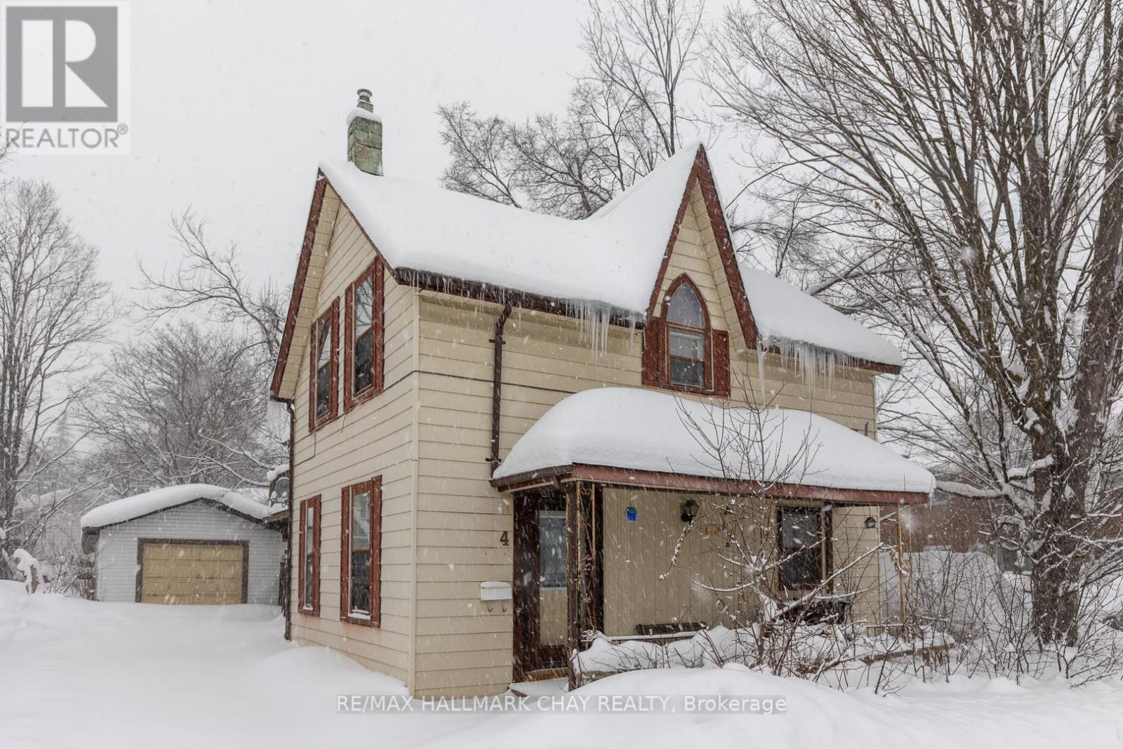 Detached at 4 EAST STREET, Barrie (Wellington)