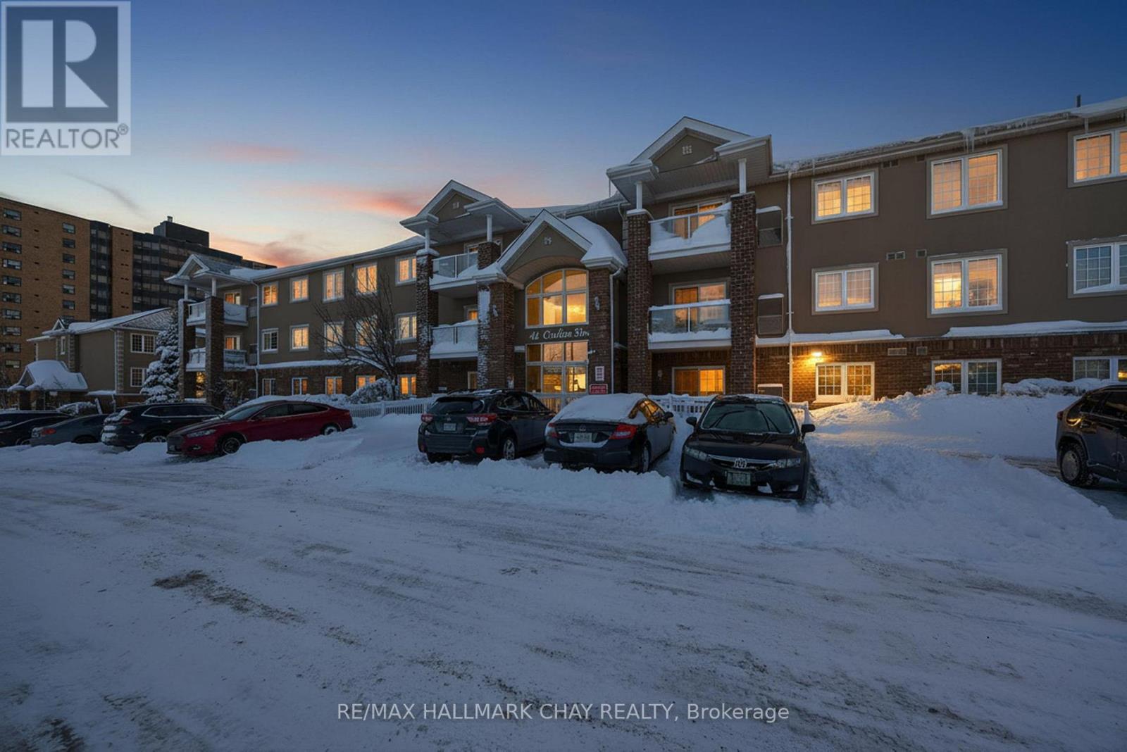 Apartment at 3 - 41 COULTER STREET, Barrie (Sunnidale)
