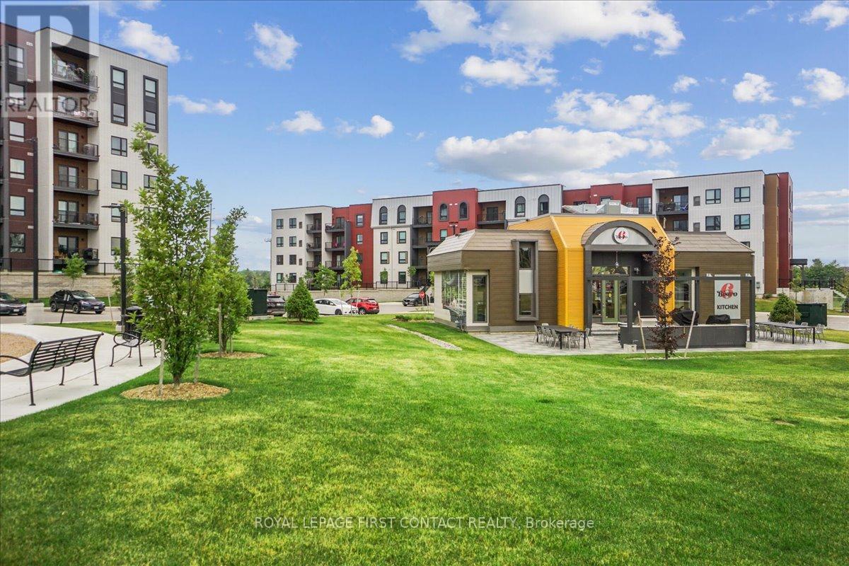 Apartment at 213 - 4 SPICE WAY, Barrie (Innis-Shore)