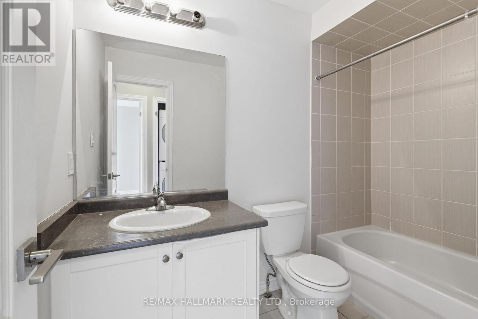 Townhouse at 38 DENEB STREET, Barrie