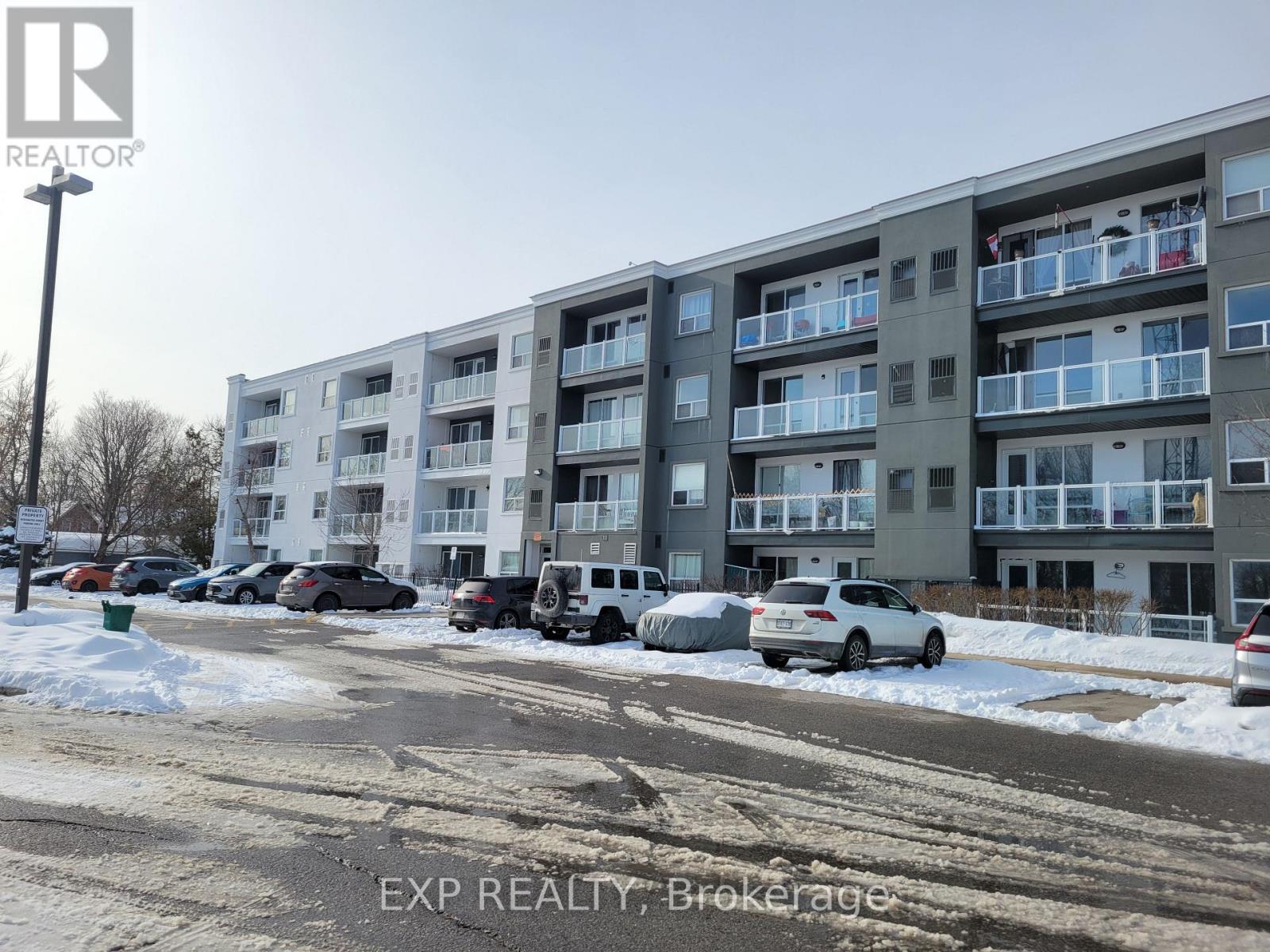 Townhouse at 401 - 95 BARRIE ROAD, Orillia