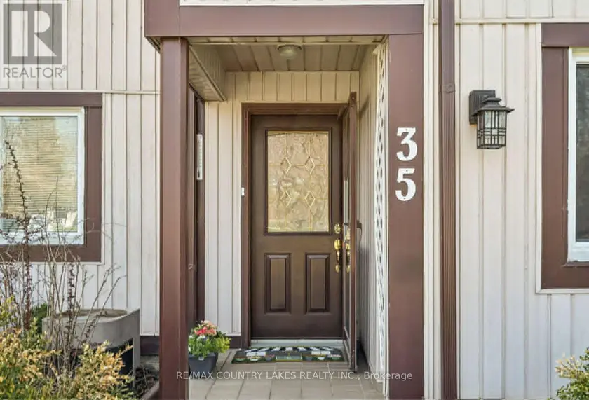 Townhouse at 35 - 21 LAGUNA PARKWAY, Ramara