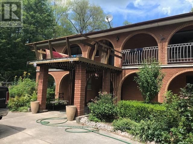 Detached at 10 CELESTINE COURT, Tiny