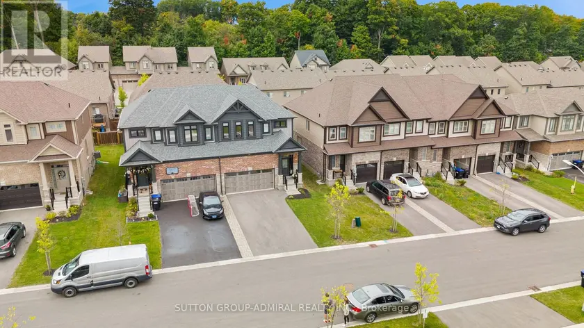 Semi-Detached/Link at 1026 WRIGHT DRIVE, Midland