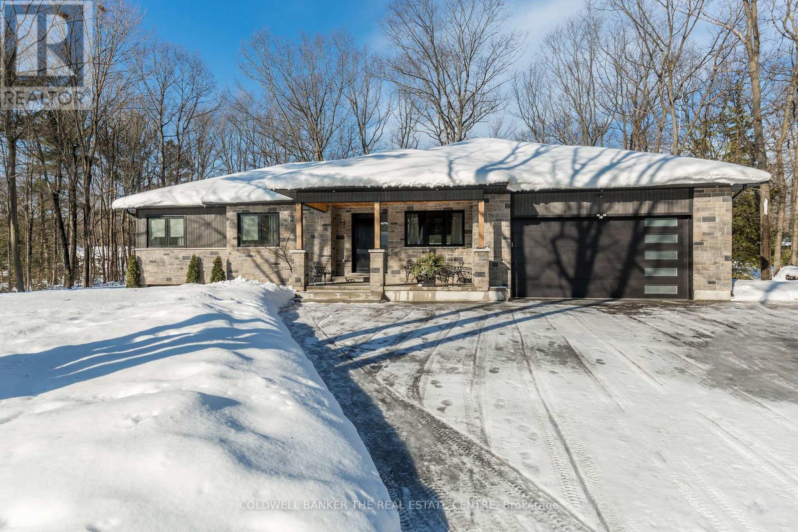 Detached at 34 OAKWOOD AVENUE, Tiny