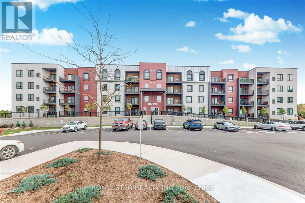 Apartment at 211 - 1 CHEF LANE, Barrie (Innis-Shore)