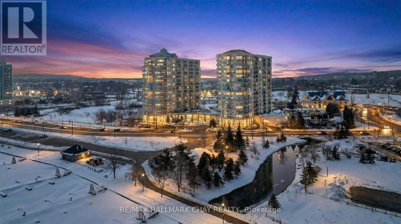 Apartment at PH 2-4 - 2 TORONTO STREET, Barrie (City Centre)