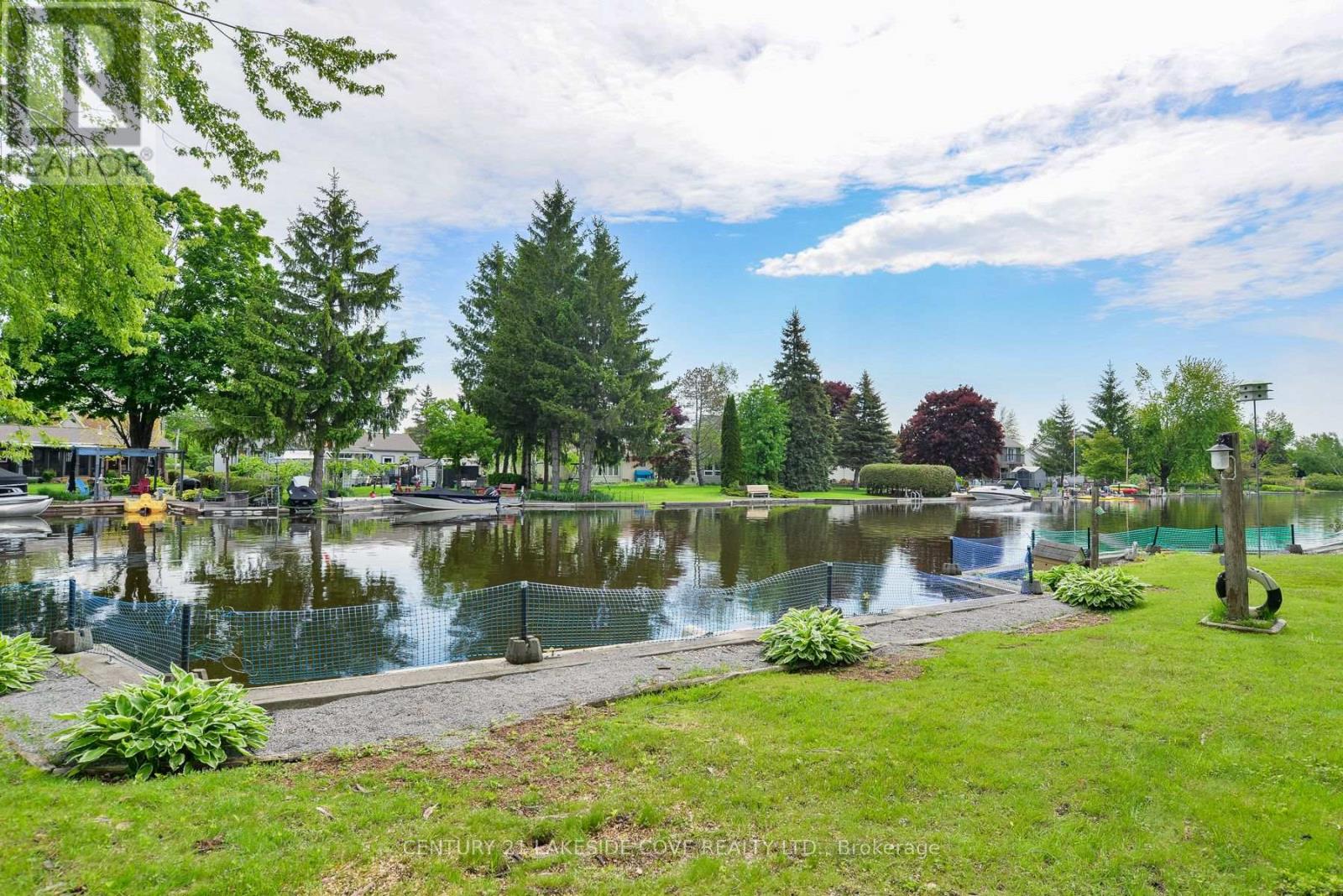 Detached at 9 PINETREE COURT, Ramara