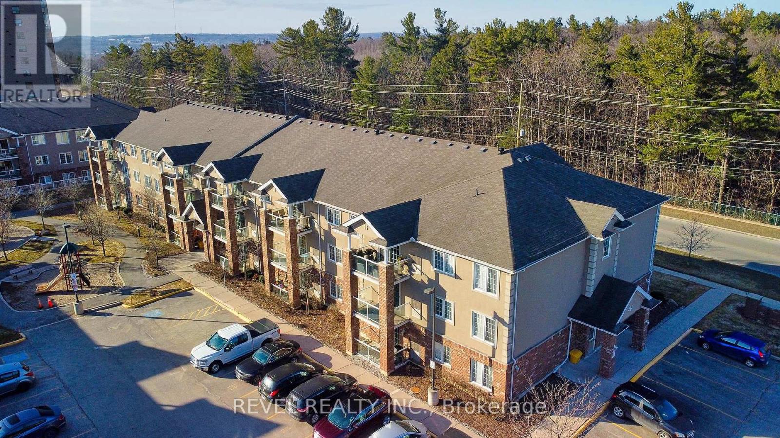 Apartment at 25 - 39 COULTER STREET, Barrie (Sunnidale)