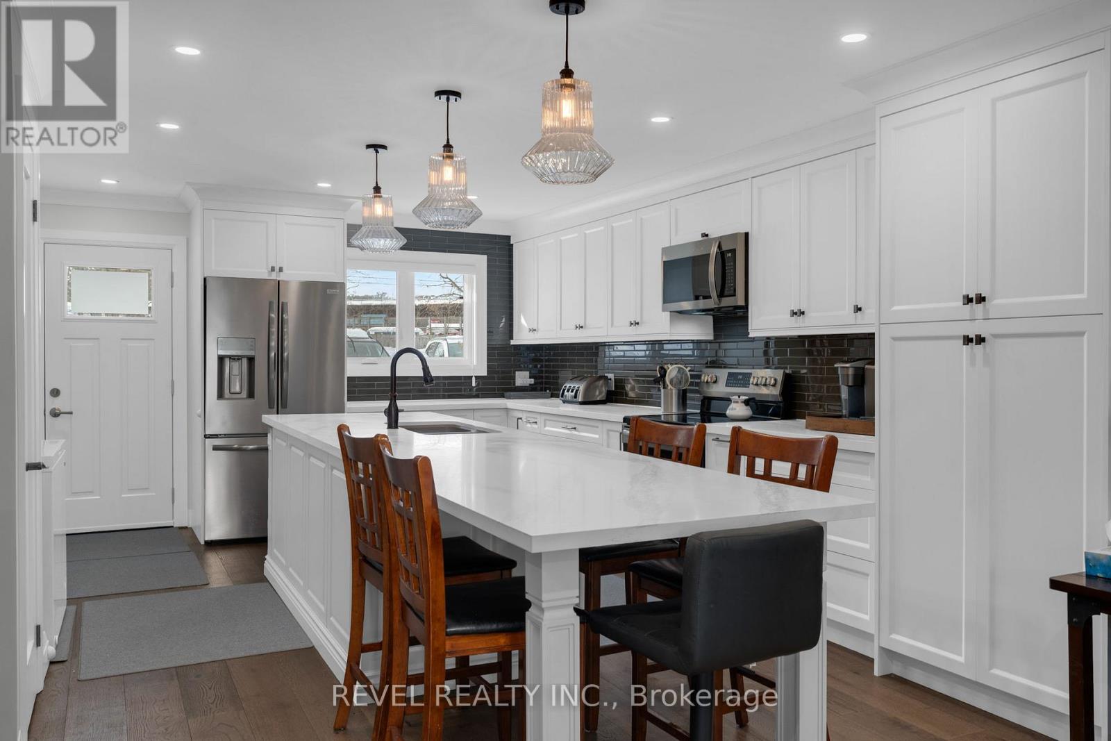 Townhouse at 13 - 39 28TH STREET S, Wasaga Beach
