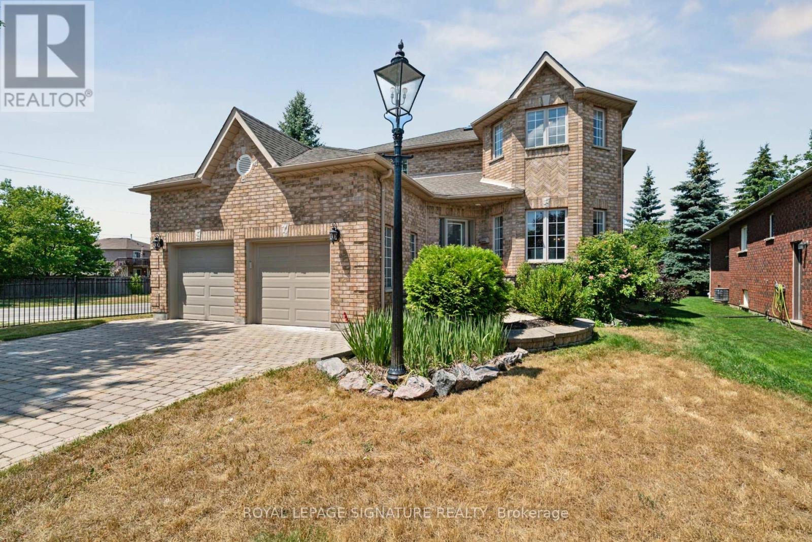 Detached at 12 MCCULLOUGH COURT, Barrie (South Shore)