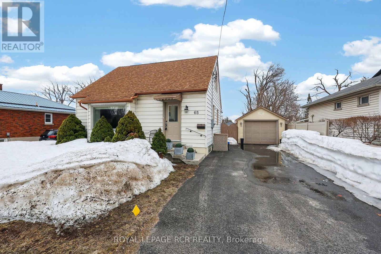 Detached at 65 DONALD STREET, Barrie (Queen's Park)