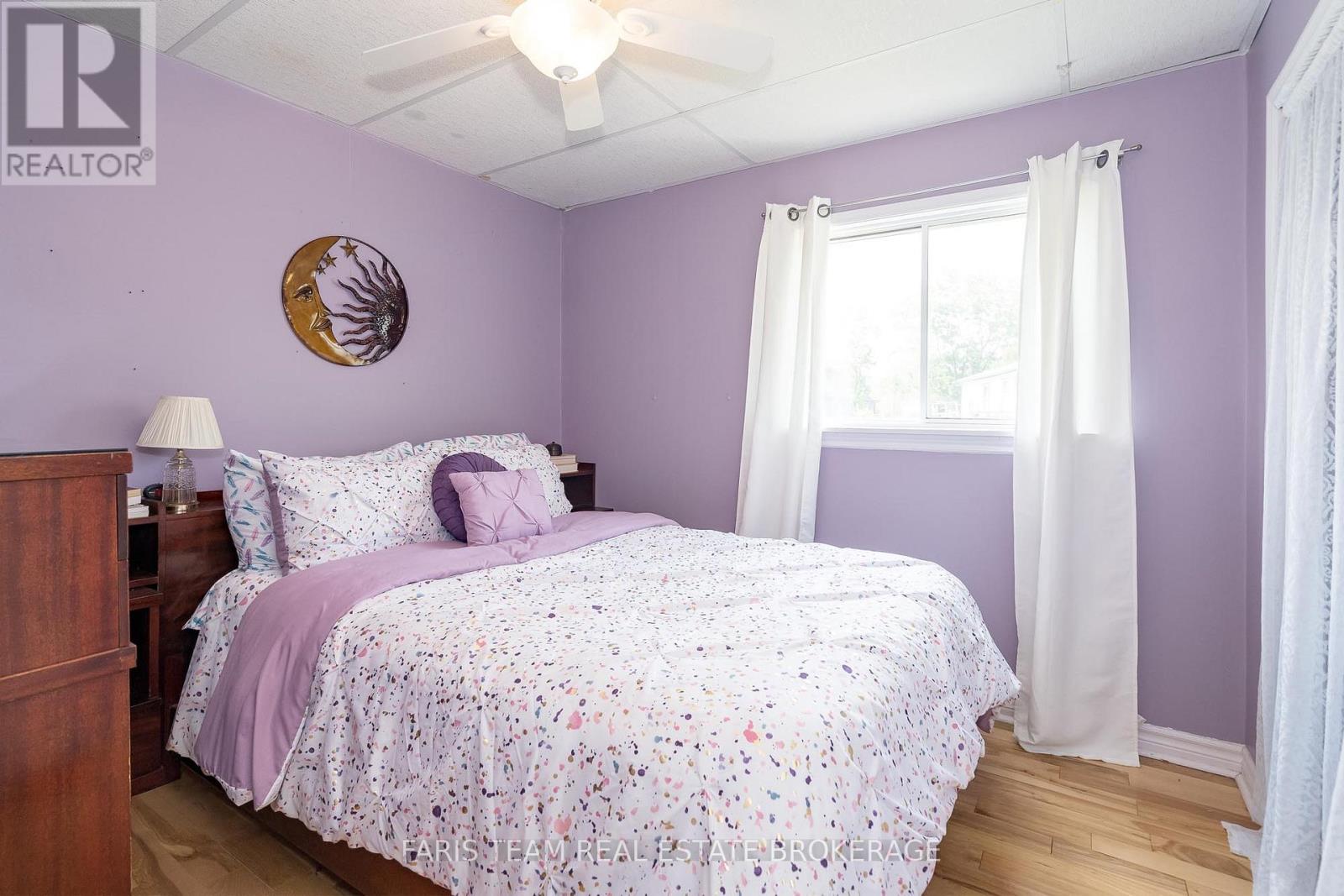 Detached at 5632 PENETANGUISHENE ROAD, Springwater