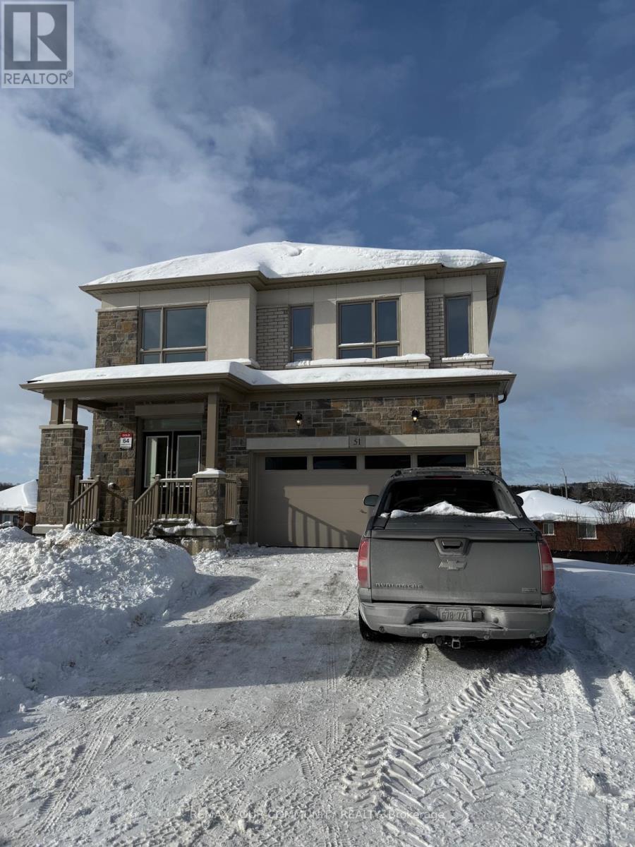 Detached at 51 WEST OAK TRAIL, Barrie