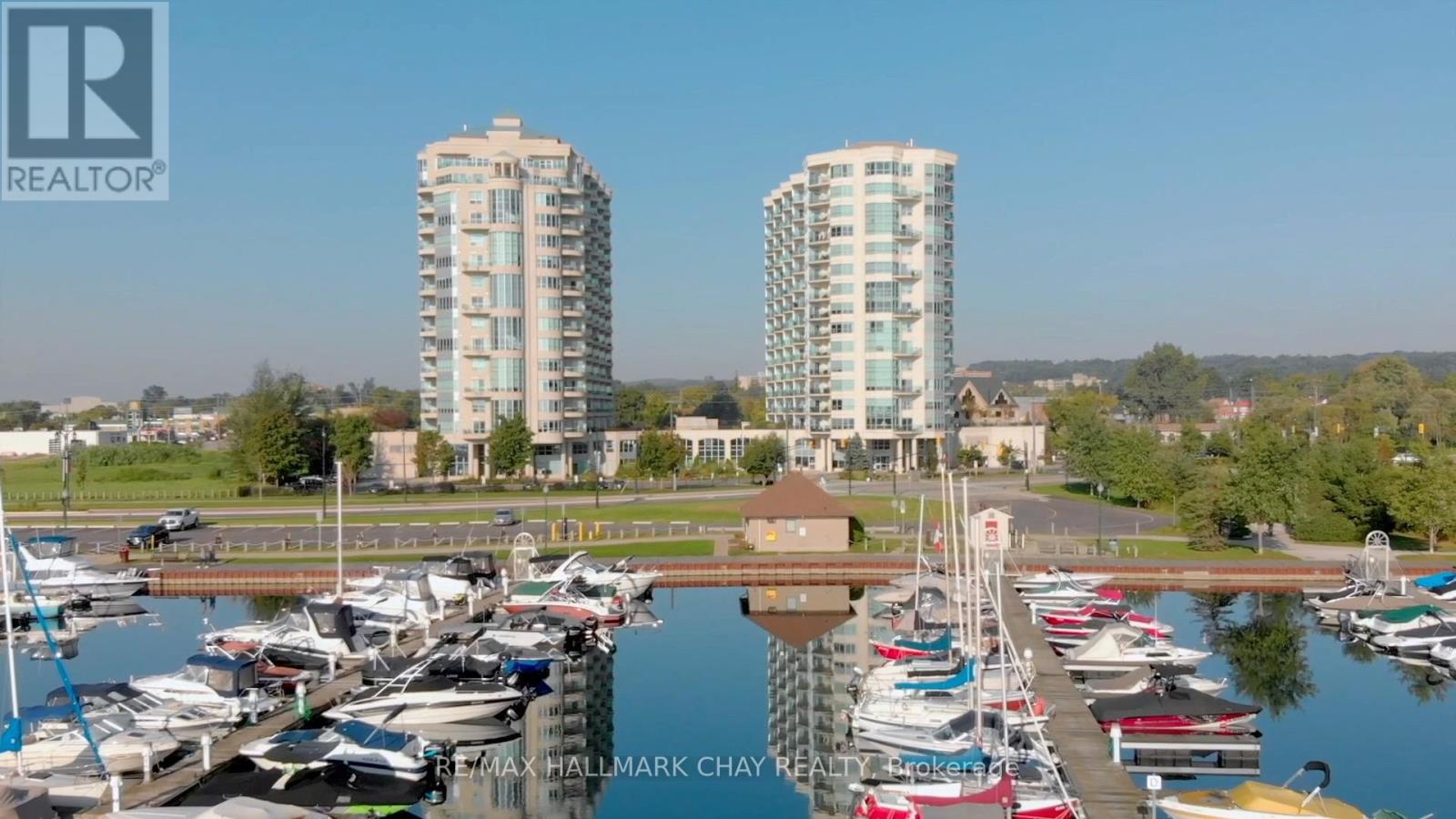 Apartment at 903 - 2 TORONTO STREET, Barrie (City Centre)