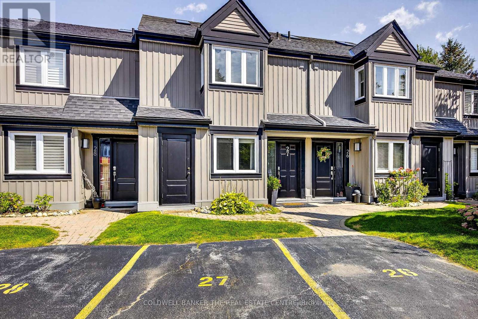Townhouse at 27 - 5 HARBOUR STREET E, Collingwood