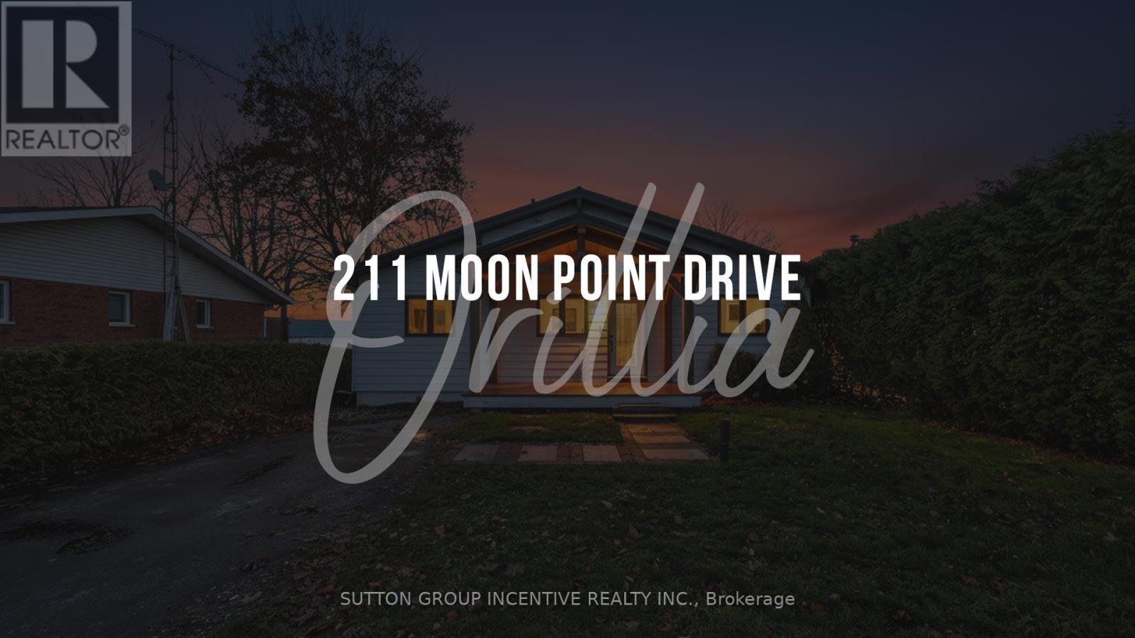 Detached at 211 MOON POINT DRIVE, Oro-Medonte