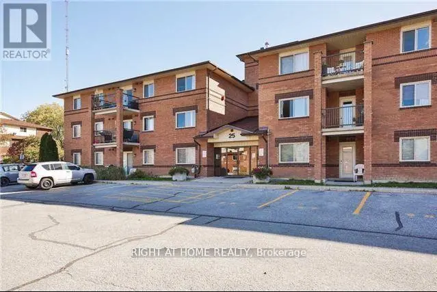 Apartment at 304 - 25 MEADOW LANE, Barrie