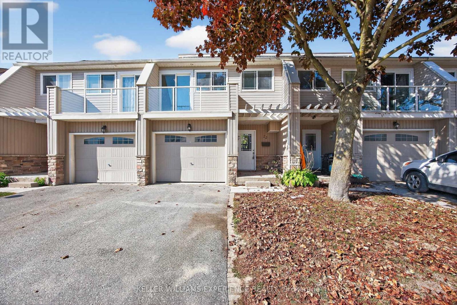 Townhouse at #22 - 12 LANKIN BOULEVARD, Orillia