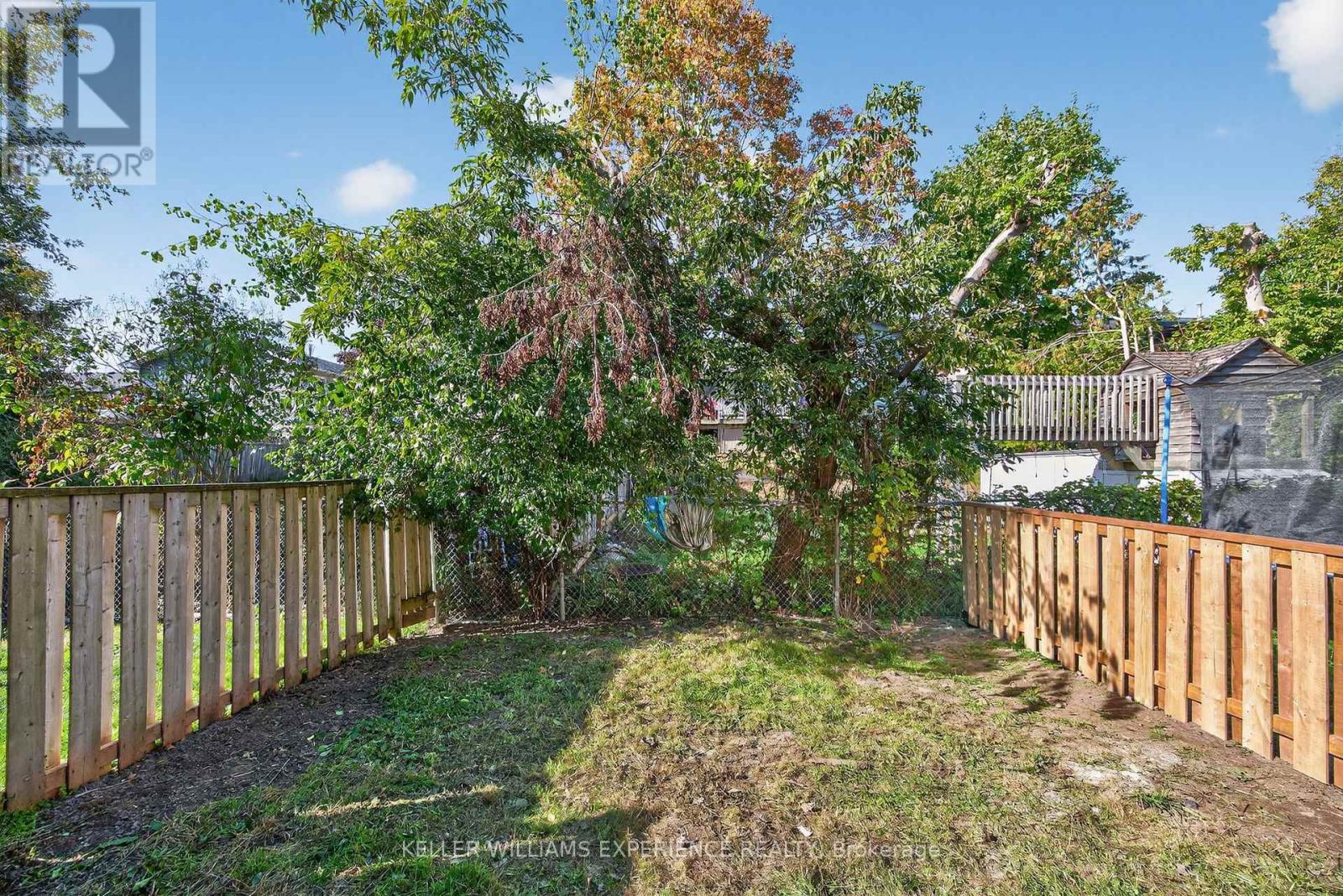 Townhouse at #22 - 12 LANKIN BOULEVARD, Orillia