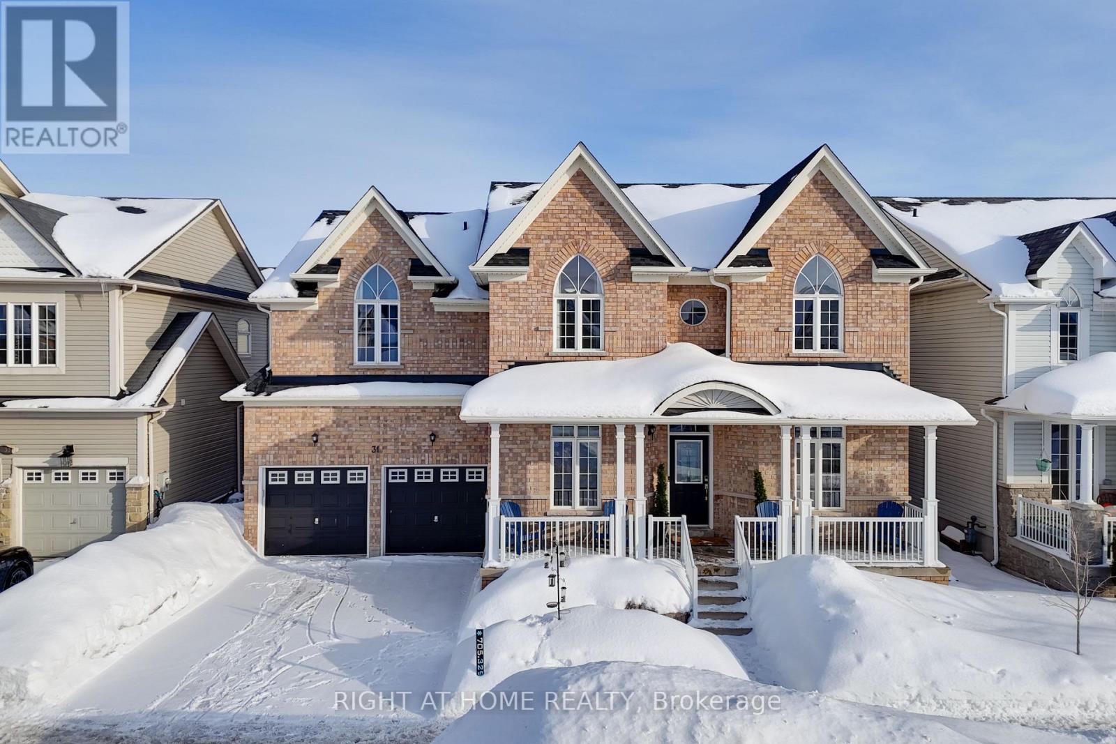 Detached at 31 THE QUEENSWAY, Barrie (Innis-Shore)