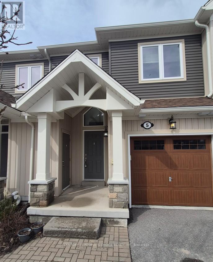 Townhouse at 5 GREGORY AVENUE, Collingwood