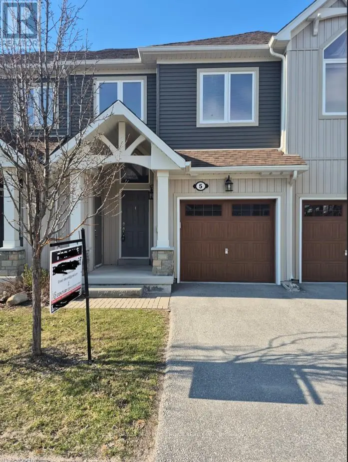 Townhouse at 5 GREGORY AVENUE, Collingwood