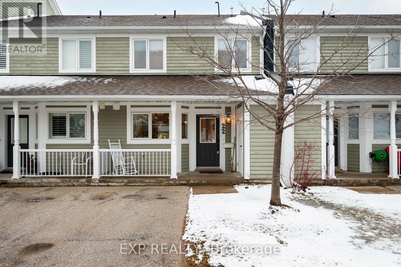 Townhouse at 22 CRANBERRY SURF, Collingwood